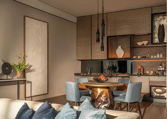 Hotel Four Seasons At Chao Phraya River 5*