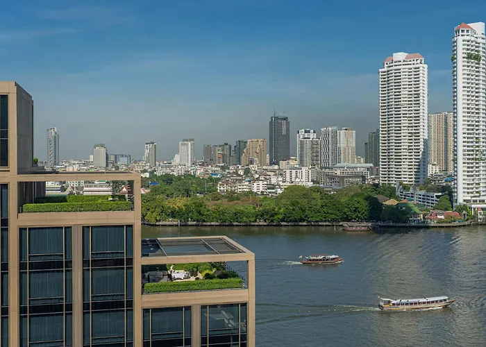 Four Seasons At Chao Phraya River