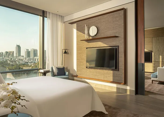 Hotel Four Seasons At Chao Phraya River 5*