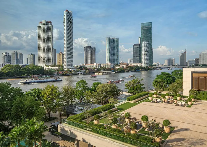 Four Seasons At Chao Phraya River Отель
