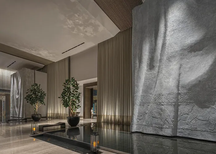Four Seasons At Chao Phraya River