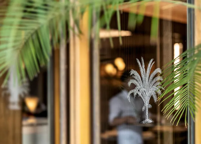 Four Seasons At Chao Phraya River