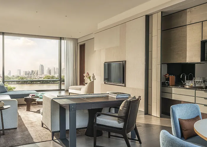 Отель Four Seasons At Chao Phraya River 5*
