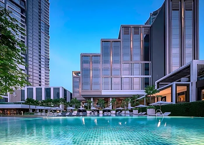 Отель Four Seasons At Chao Phraya River Бангкок