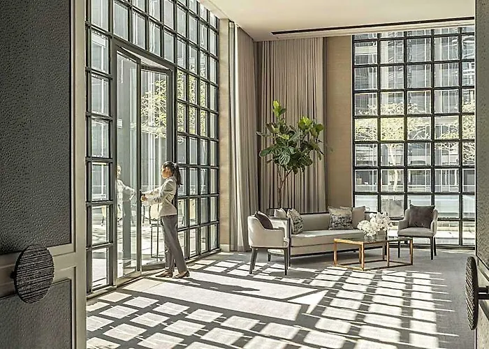 Four Seasons At Chao Phraya River