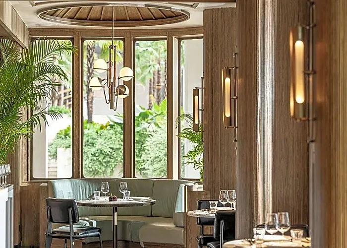 Four Seasons At Chao Phraya River Hotel