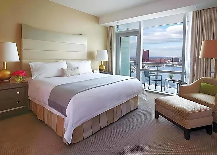 Four Seasons At Chao Phraya River 5*