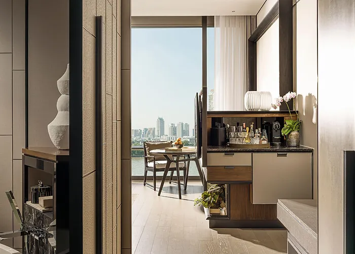 Four Seasons At Chao Phraya River Отель 5*